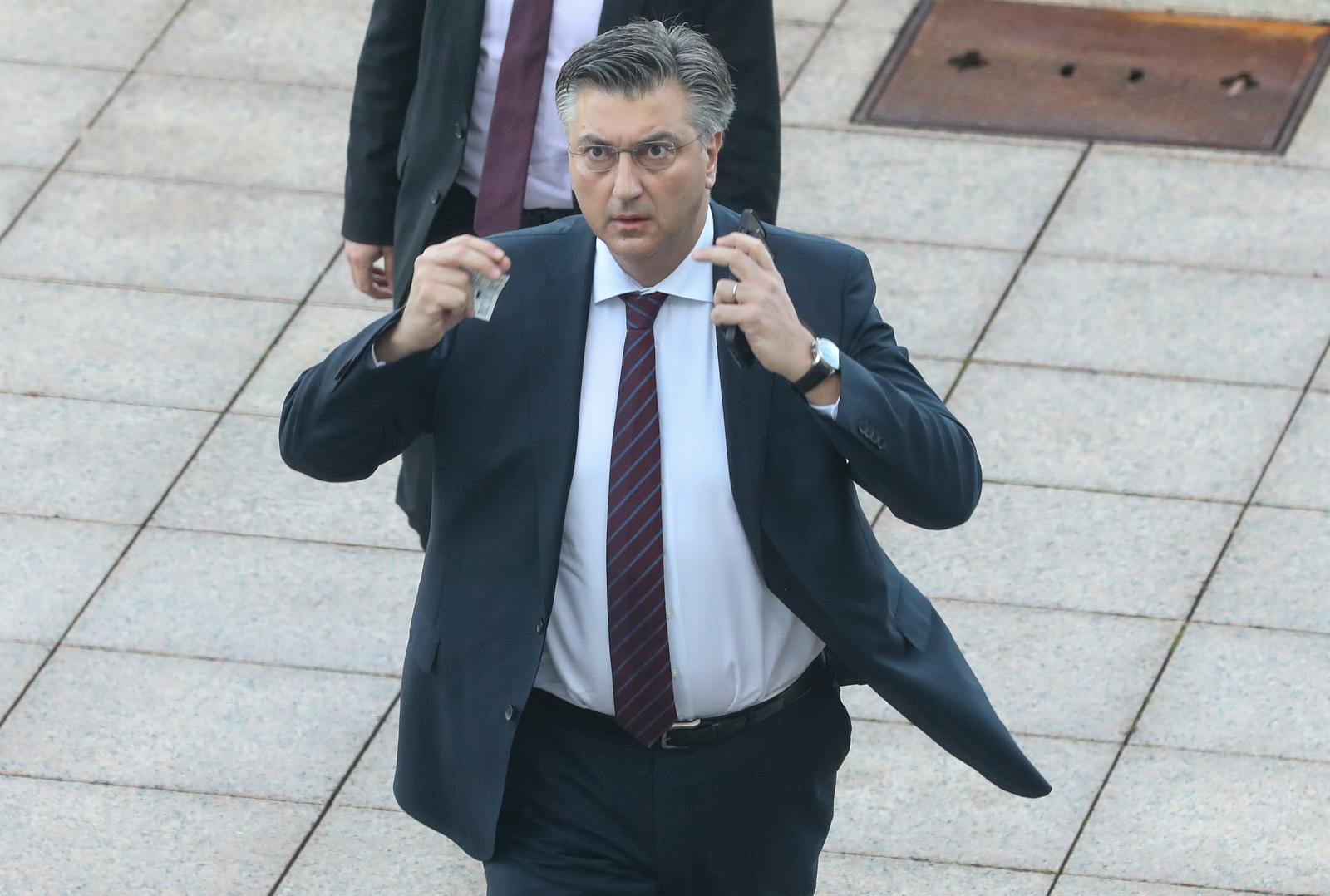 04.01.2024.,Zagreb, pod predsjedanjem premijera Andreja Plenkovica odrzana 276. sjednica Vlade RH. Dolazak premijera na sjednicu Vlade
Photo: Robert Anic/PIXSELL      Photo: Robert Anic/PIXSELL