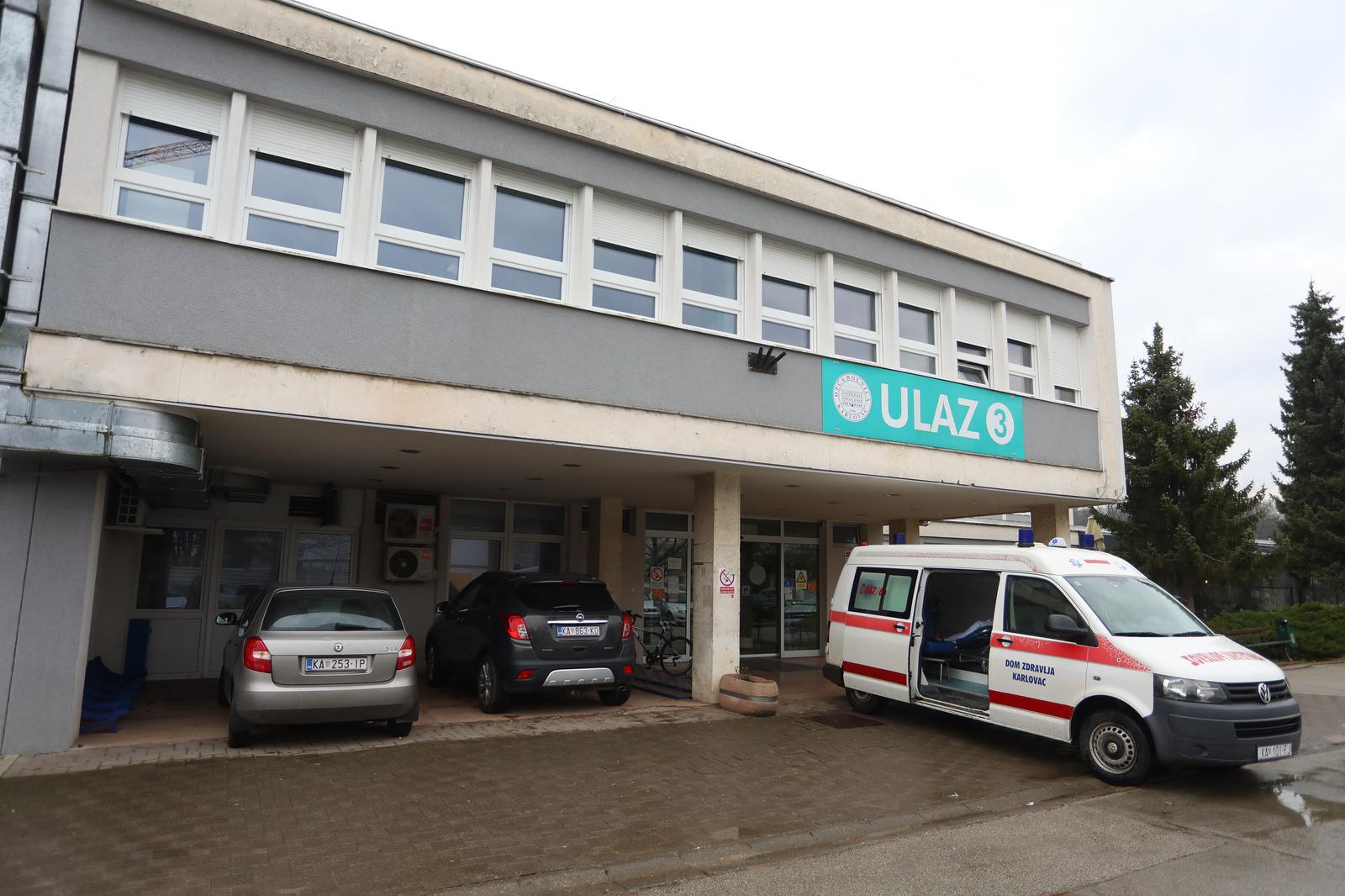 06.01.2024., Karlovac - Izjave za medije dr. Juraja Katusina u Opcoj bolnici Karlovac o stanju pacijenata ozlijedenih u prometnoj nesreci kod tunela Sveti Marko.  Photo: Kristina Stedul Fabac/PIXSELL