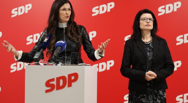 06.02.2023., Zagreb, SDP Iblerov trg - Konferencija za medije SDP-a o (ne)dostupnosti onkoloske skrbi u Hrvatskoj govorili su SDP-ova europarlamentarka dr. Romana Jerkovic i saborska zastupnica SDP-a dr. Andreja Maric. Photo: Marko Prpic/PIXSELL