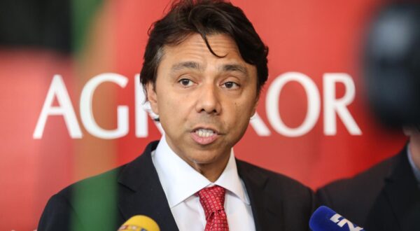 06.04.2017., Zagreb - Antonio Alvarez III obratio se javnosti nakon sto je Sabor usvojio tzv. lex Agrokor. Photo: Igor Soban/PIXSELL