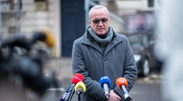 06.12.2023., Zagreb - Predsjednik Hrvatskog novinarskog drustva Hrvoje Zovko na konferenciji za medije govorio je o cinjenici da 16 mjeseci od tragicne smrti Vladimira Matijanica i sest mjeseci nakon sto je Drzavno odvjetnistvo prikupilo sve dokaze i zavrsilo istragu nema odluke o okolnostima njegove smrti i kaznjavanju odgovornih. Photo: Neva Zganec/PIXSELL