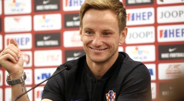 08,10.2019., Split - Ivan Rakitic na konferenciji za medije Hrvatske nogometne reprezentacije "nPhoto: Miranda Cikotic/PIXSELL