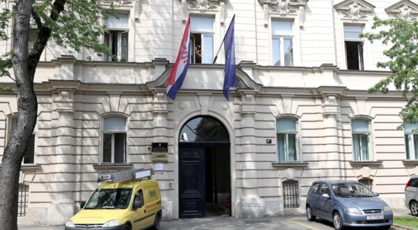 09.05.2022., Zagreb - Zgrada DORH-a u Gajevoj ulici, ilustracija. Prema pisanju medija DORH i USKOK imaju velikih problema s odljevom kadrova zbog niskih placa.
 Photo: Patrik Macek/PIXSELL