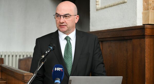10.05.2023., Zagreb - U Hrvatskom drzavnom arhivu predstavljen je Akcijski plan za obnovljive izvore energije na moru u Hrvatskoj. Ivo Milatic Photo: Davorin Visnjic/PIXSELL