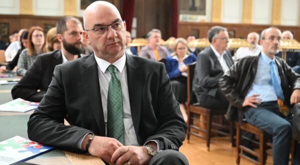10.05.2023., Zagreb - U Hrvatskom drzavnom arhivu predstavljen je Akcijski plan za obnovljive izvore energije na moru u Hrvatskoj. Ivo Milatic Photo: Davorin Visnjic/PIXSELL