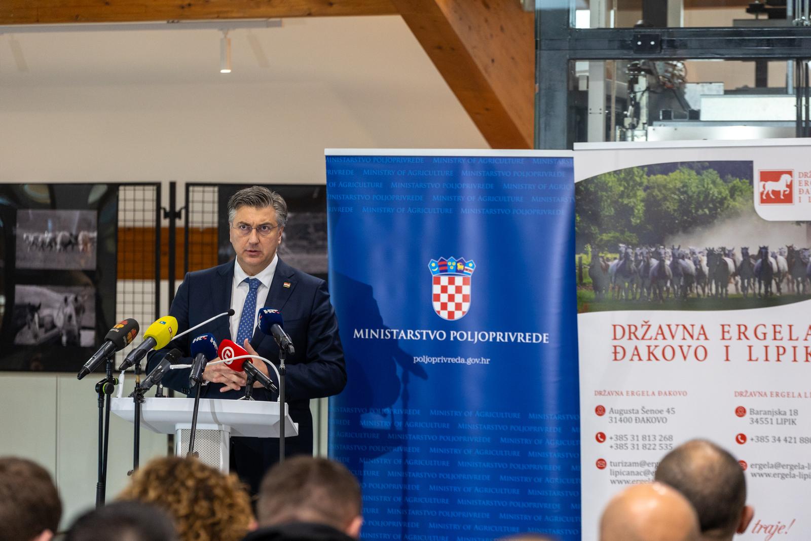 12.01.2024., Djakovo - Svecanost urucenja UNESCO-ove povelje - upis na nematerijalni popis svjetske bastine - Lipicanci, u Drzavnoj ergeli Djakovo. predsjednik Vlade RH Andrej Plenkovic Photo: Borna Jaksic/PIXSELL