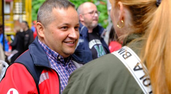 13.05.2023., Zagreb - Na Trznici Savica odrzano je posljednje dogadanje u sklopu ciklusa projekta Sajam zdravlja: “Stampar u tvom kvartu”. Cilj manifestacije je zblizavanje zdravstvenih djelatnika sa sugradanima te jacanje kulture brige o zdravlju i kvaliteti lokalne zajednice. Photo: Slaven Branislav Babic/PIXSELL