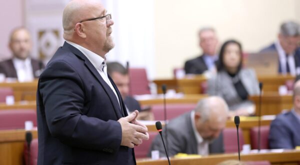 15.01.2024., Zagreb - Usvajanjem dnevnog reda i aktualnim prijepodnevom pocela je 21. sjednica Hrvatskoga sabora, koja bi prema planu trebala trajati do kraja ozujka.
 Photo: Patrik Macek/PIXSELL
