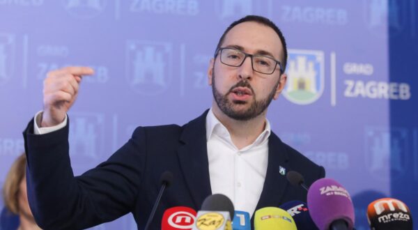 i15.01.2024., Zagreb - U Poglavarstvu grada na Trgu Stjepana Radica predstavljana je studija o centru za gospodarenje otpada u Resniku temeljem koje bi navodno trebao biti rjesen problem otpada u Zagrebu. Photo: Tomislav Miletic/PIXSELL