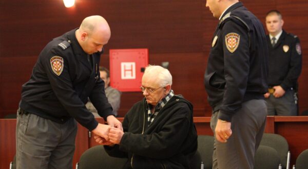 15.02.2013., Split - Savo Pejovic na Zupanijskom je sudu osudjen na 20 godina zatvora za dvostruko ubojstvo na parkiralistu hotela Jadran u Segetu u travnju 2005. rPhoto: Ivana Ivanovic/PIXSELL