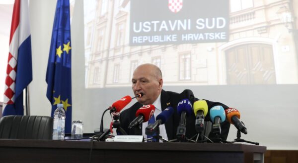 16.05.2022., Zagreb - Na Sjednici Ustavnog suda raspravljano je o ustavnosti referendumskih pitanja inicijative "Dosta je stozerokracije" koje su uspjele prikupiti 400 tisuca potpisa. Photo: Patrik Macek/PIXSELL