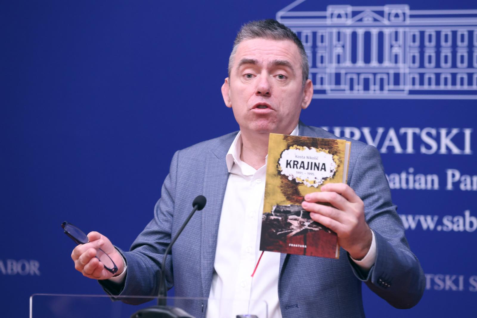 17.01.2024., Zagreb - Na konferenciji za medije Domovinskog pokreta odrzanoj u Saboru o aktualnim temama govorio je Stipo Mlinaric.
 Photo: Patrik Macek/PIXSELL