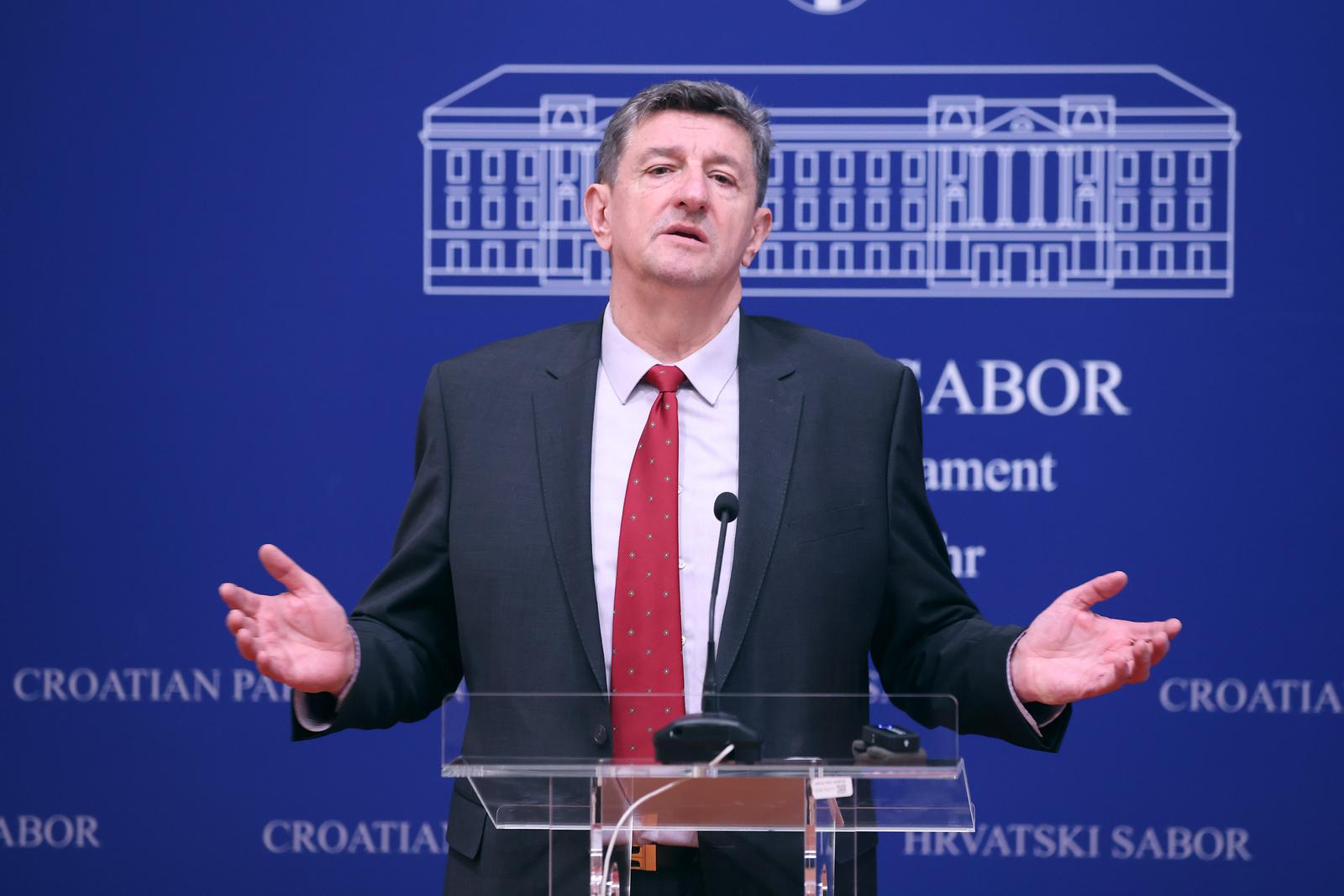 17.01.2024., Zagreb - Na konferenciji za medije odrzanoj u Saboru o uvodjenju vojnog roka govorio je Zeljko Sacic.
 Photo: Patrik Macek/PIXSELL