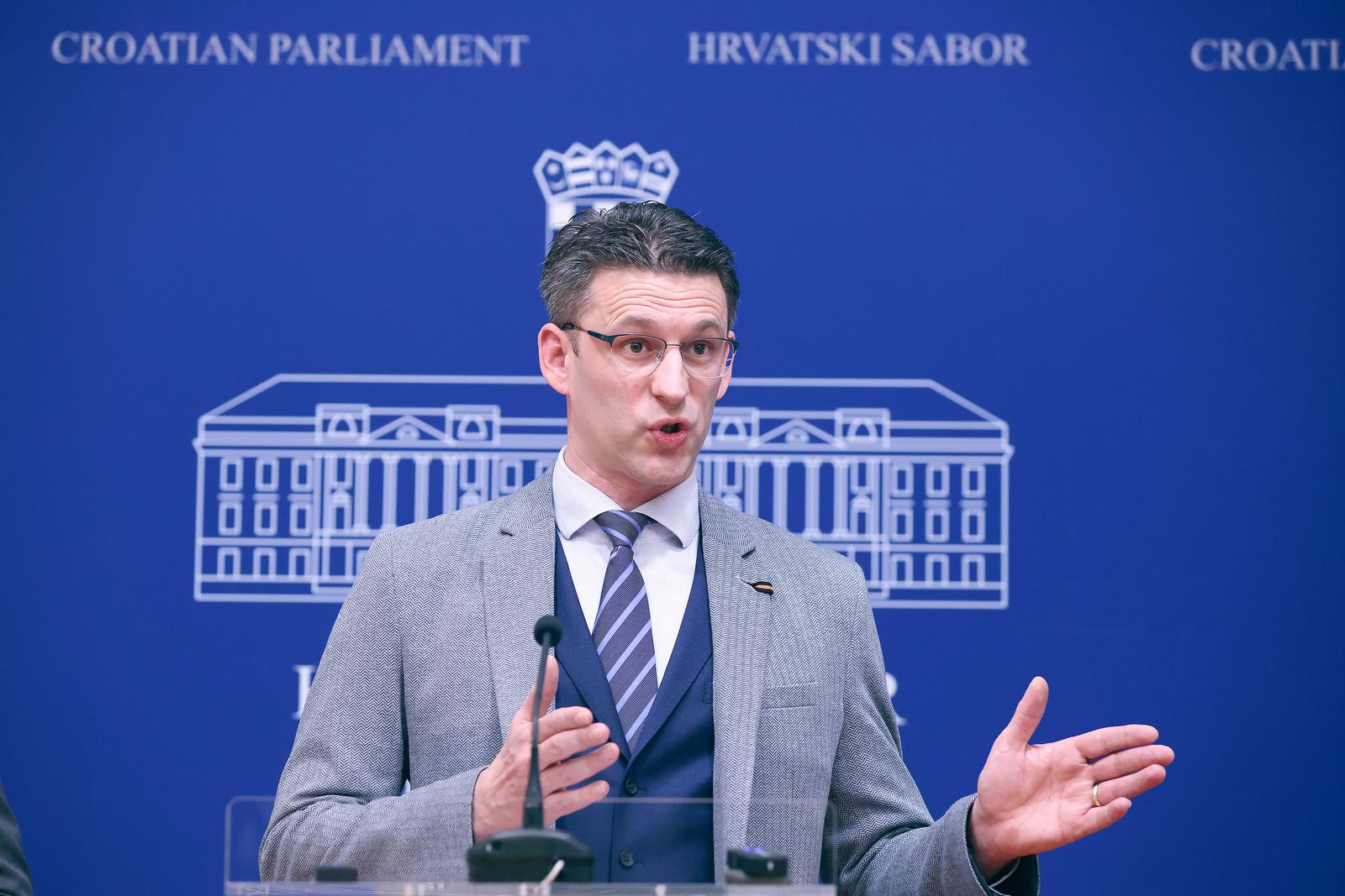 18.01.2024., Zagreb - Na konferenciji za medije Mosta odrzanoj u Saboru o temi  "Branitelji Domovinskog rata zrtve su povrsnosti nadleznih ministarstava u pripremi i provedbi sistematskih pregleda” govorili su Bozo Petrov i Ivan Bekavac.
 Photo: Patrik Macek/PIXSELL