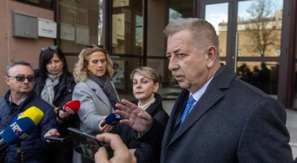 18.01.2024., Osijek - Saslusanje Zvonka Bedea i drugih nakon kojeg su stavljenii u pritvor. Izjave odvjetnika nakon saslusanja. Photo: Borna Jaksic/PIXSELL