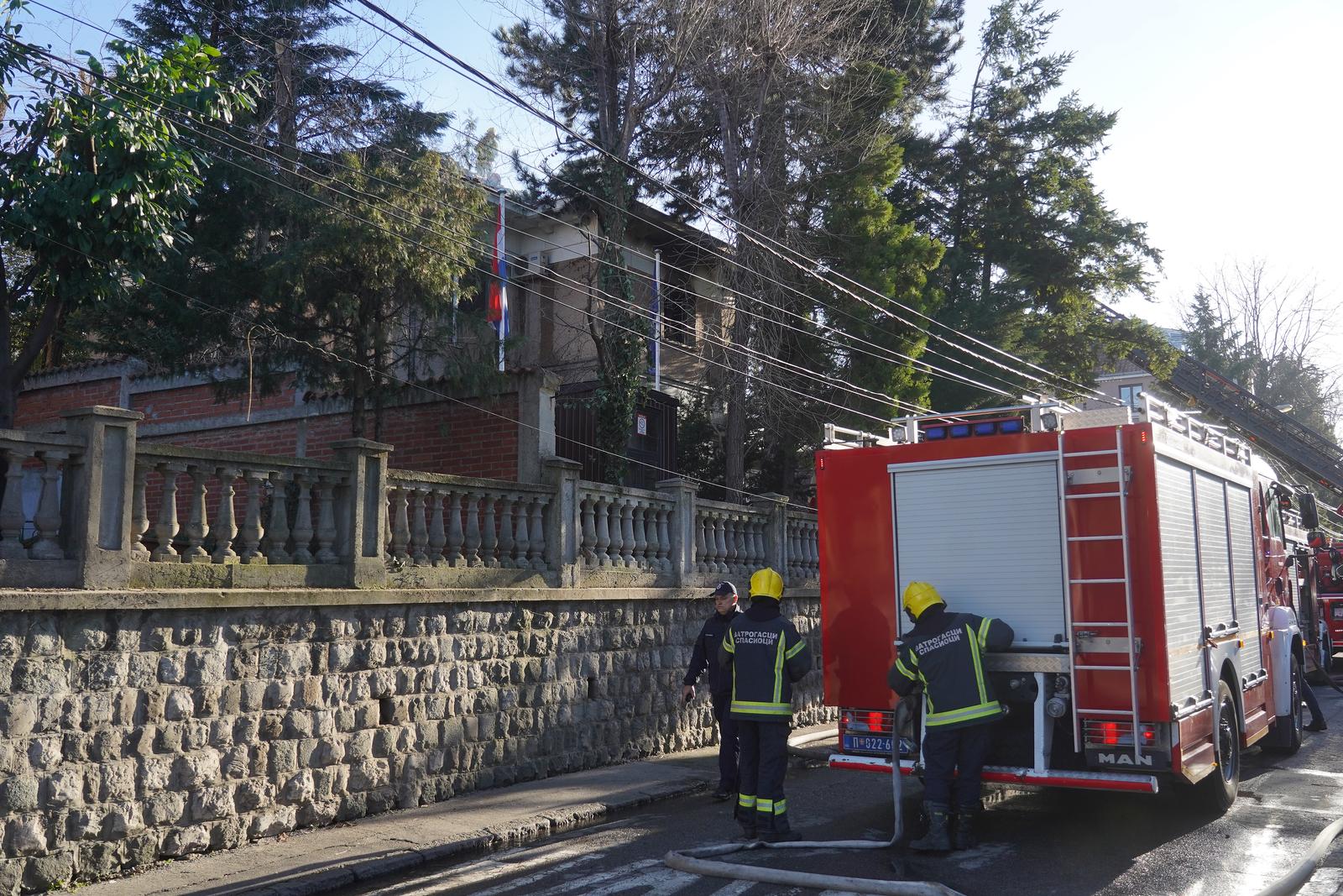 18, February, 2022, Belgrade - A fire broke out in the residence of the Croatian Embassy, located at 17b Sanje Zivanovic Street in Senjak. Photo: Antonio Ahel/ATAImages

18, februar, 2022, Beograd - U rezidenciji Hrvatske ambasade koja se nalazi u Ulici Sanje Zivanovic 17b na Senjaku  izbio je pozar. Photo: Antonio Ahel/ATAImages Photo: Antonio Ahel/ATAImages/PIXSELL