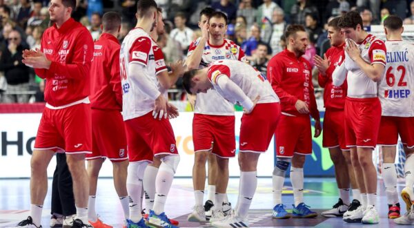 20.01.2024., Lanxess Arena, Koeln, Njemacka - EHF Europsko prvenstvo u rukometu 2024. u Njemackoj. Drugi krug, skupina 1, Madjarska - Hrvatska. Photo: Sanjin Strukic/PIXSELL