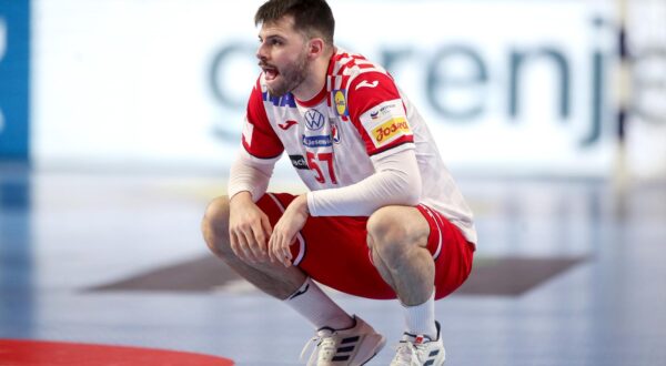 20.01.2024., Lanxess Arena, Koeln, Njemacka - EHF Europsko prvenstvo u rukometu 2024. u Njemackoj. Drugi krug, skupina 1, Madjarska - Hrvatska. Filip Glavas. Photo: Sanjin Strukic/PIXSELL