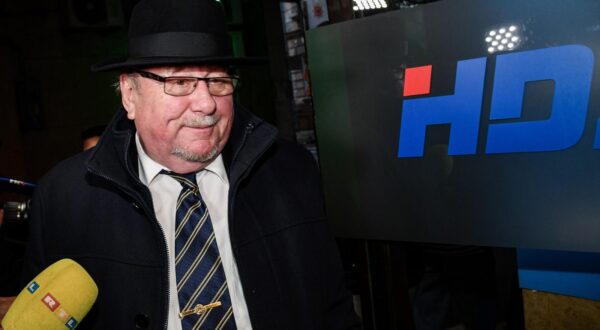 20.11.2023., Zagreb - Vladimir Seks dolazi na sastanak sireg Predsjednistva HDZ-a srediste Gradskog odbora HDZ-a Grada Zagreba u Gundulicevoj ulici. Photo: Josip Regovic/PIXSELL