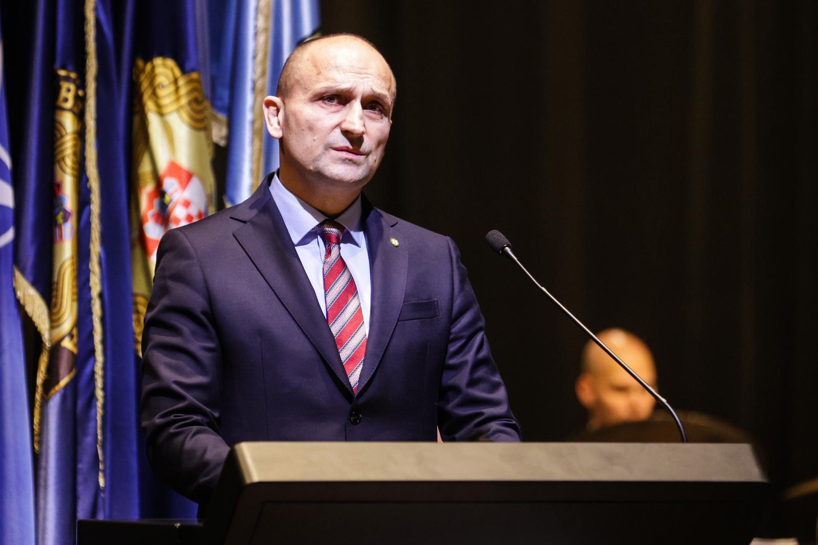 20.12.2023., Zagreb - Svecanost obiljezavanja 32. obljetnice Hrvatskog vojnog ucilista Dr. Franjo Tudjman u vojarni Petar Zrinski. potpredsjednik Vlade i ministar obrane Ivan Anusic Photo: Luka Stanzl/PIXSELL