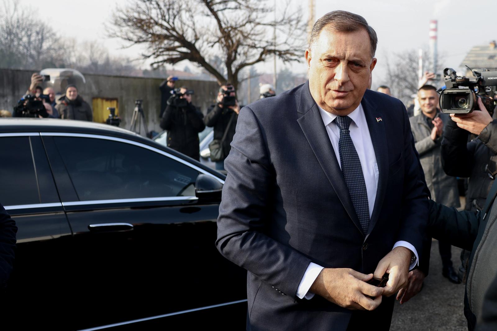 20.12.2023., Sarajevo, Bosna i Hercegovina - Milorad Dodik zajedno sa svojim pristalicama stigao je na novo rociste u zgradu Suda BiH. Photo: Armin Durgut/PIXSELL