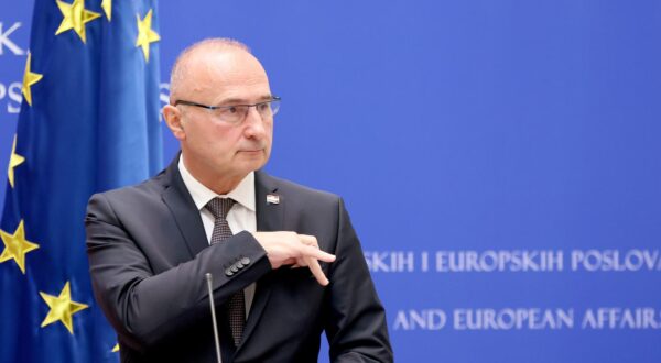 21.12.2023., Zagreb - Ministar vanjskih i europskih poslova Gordan Grlic Radman u Vladi RH sastao se danas s ministrom vanjskih poslova Crne Gore Filipom Ivanovicem. 
Nakon sastanka ministri su dali izjave za medije. Photo: Patrik Macek/PIXSELL