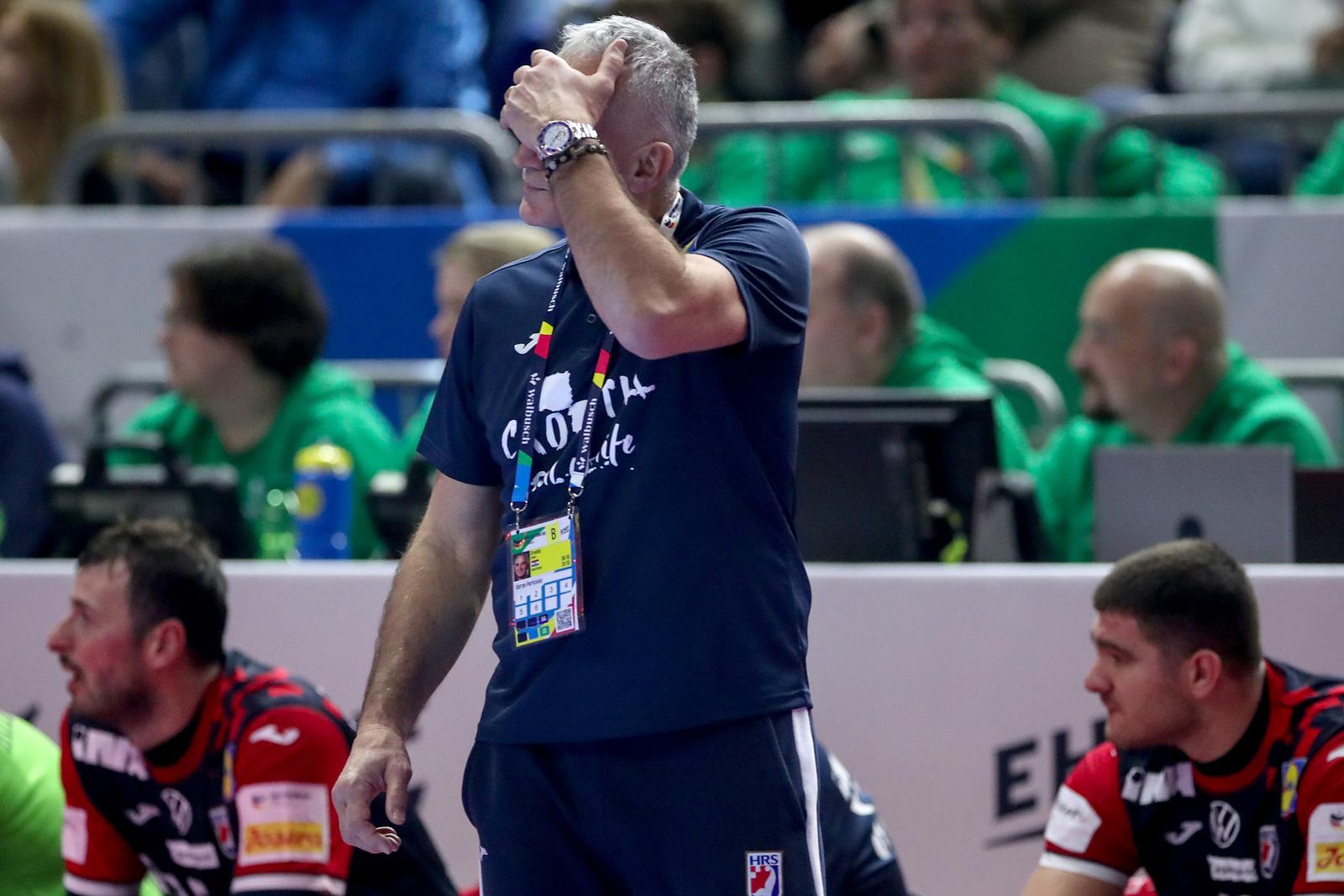 22.01.2024., Lanxess Arena, Koeln, Njemacka - EHF Europsko prvenstvo u rukometu 2024. u Njemackoj. Drugi krug, skupina 1, Hrvatska - Island. Izbornik Hrvatske Goran Perkovac. Photo: Sanjin Strukic/PIXSELL