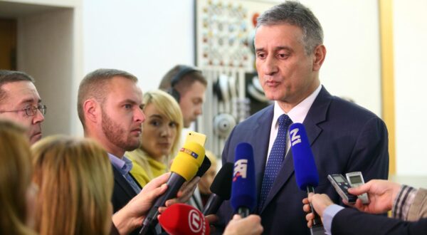 22.12.2015., Zagreb - Predsjednik HDZ-a Tomislav Karamarko nakon konzultacija u Ured predsjednice na Pantovcaku objavio kako imaju parlamentarnu vecinu. Photo: Slavko Midzor/PIXSELL