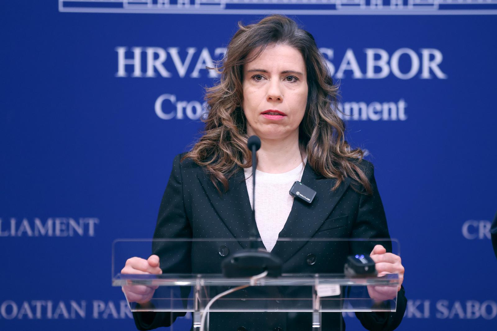 25.01.2024., Zagreb - Na konferenciji za medije Radnicke fronte odrzanoj u Saboru o temi „ Vracanje kvota u Zakon o strancima " govorili su Katarina Peovic i Hrvoje Stefan.
 Photo: Patrik Macek/PIXSELL