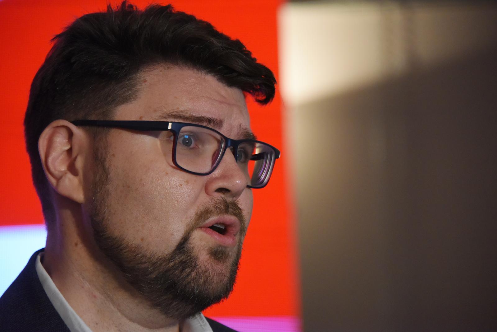 25.01.2024., Pula: Pod nazivom Borba za dostojanstvo, SDP je odrzao predizborni skup u Puli. U prepunoj dvorani Zajednice Talijana, govorili su Igor Belas, Sanja Radolovic, Vili Bassanese, Boris Lalovac; Mirela Ahmetovic i Pedja Grbin. Photo: Sasa Miljevic/PIXSELL