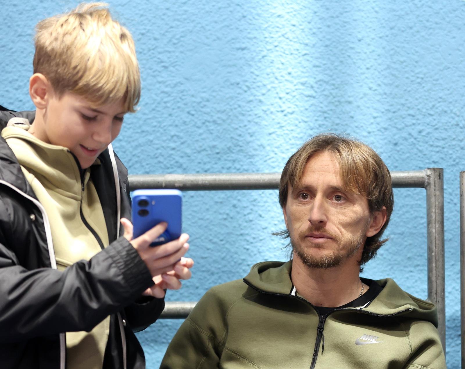 26.12.2023., Zagreb - Dom sportova, dvorana 2. 52. Kutija sibica, veteranski turnir, polufinale. Promotionplay Domograd - CB Sport SC Flegar Zloćo i prijatelji. Luka Modric Photo: Sanjin Strukic/PIXSELL