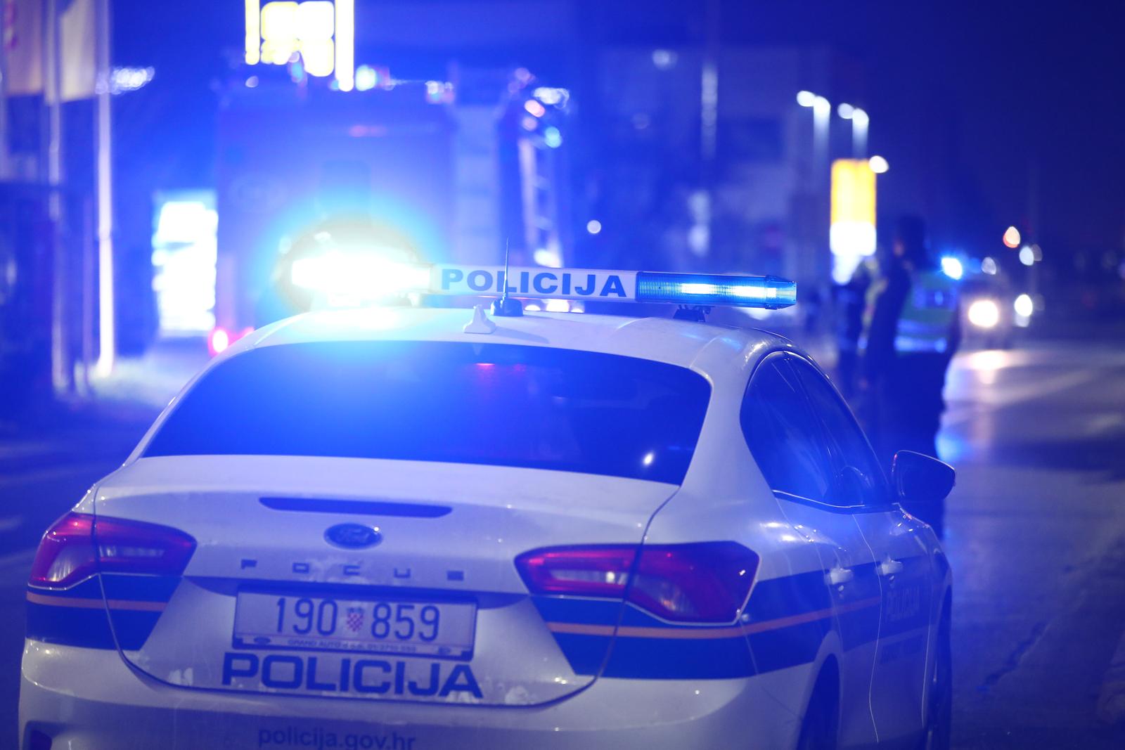 27.12.2023., Samobor - U prometnoj nesreci na Svetonedeljskoj cesti smrtno je stradao pjesak u naletu automobila. Photo: Matija Habljak/PIXSELL