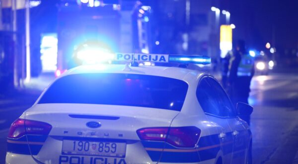 27.12.2023., Samobor - U prometnoj nesreci na Svetonedeljskoj cesti smrtno je stradao pjesak u naletu automobila. Photo: Matija Habljak/PIXSELL