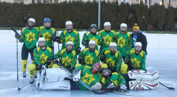 27.01.2024., Karlovac - Zenska seniorska ekipa Inline hokej kluba Karlovac jedna je od cetiri zenska hokejaska kluba u Hrvatskoj. Iako treniraju hokej na ledu vecinu treninga odraduju na rolama u dvorani i usprkos tome postizu odlicne rezultate, a nekoliko seinorki su i clanice Hrvatske zenske hokejaske reprezentacije. Photo: Kristina Stedul Fabac/PIXSELL