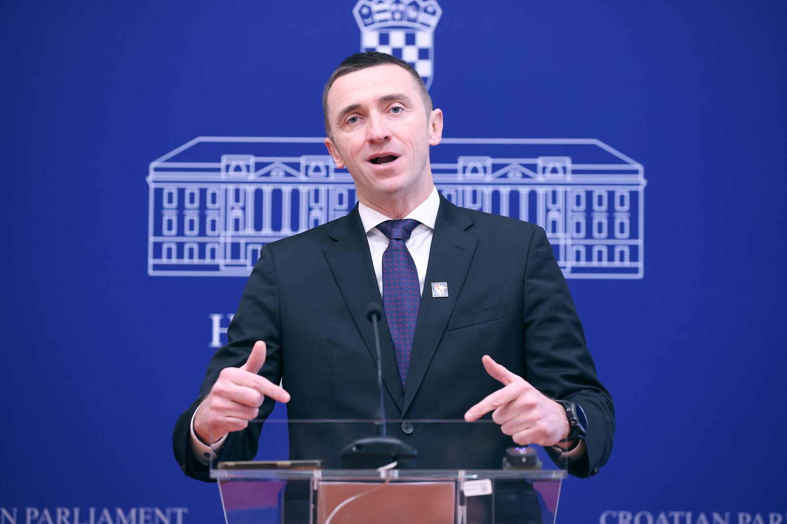 31.01.2024., Zagreb - Na konferenciji za medije Kluba zastupnika Domovinskog pokreta odrzanoj u Saboru o politickim aktualnostima govoro je Ivan Penava.
 Photo: Patrik Macek/PIXSELL