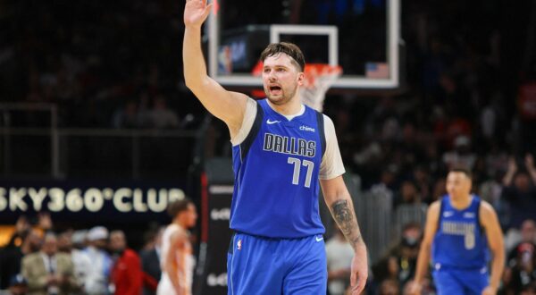 Jan 26, 2024; Atlanta, Georgia, USA; Dallas Mavericks guard Luka Doncic (77) waves to the crowd against the Atlanta Hawks in the fourth quarter at State Farm Arena. Mandatory Credit: Brett Davis-USA TODAY Sports Photo: Brett Davis/REUTERS