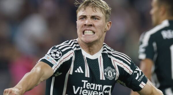 Rasmus Hojlund Manchester United, ManU 11, Jubel nach seinem Tor zum 1:2, jubelnd, bejubelt, jubelt, jubeln, emotionen, Fussball, Uefa Champions League, Bayern München - Manchester United am 20.9.2023 in der Muenchner Allianz Arena. DFL REGULATIONS PROHIBIT ANY USE OF PHOTOGRAPHS AS IMAGE SEQUENCES AND/OR QUASI-VIDEO. *** Rasmus Hojlund Manchester United, 11 , cheering after his goal to 1 2, cheering, cheering, cheering, emotions, football, Uefa Champions League, Bayern Munich Manchester United on 20 9 2023 in Munich Allianz Arena DFL REGULATIONS PROHIBIT ANY USE OF PHOTOGRAPHS AS IMAGE SEQUENCES AND OR QUASI VIDEO Copyright: HMBxMedia/xHeikoxBecker