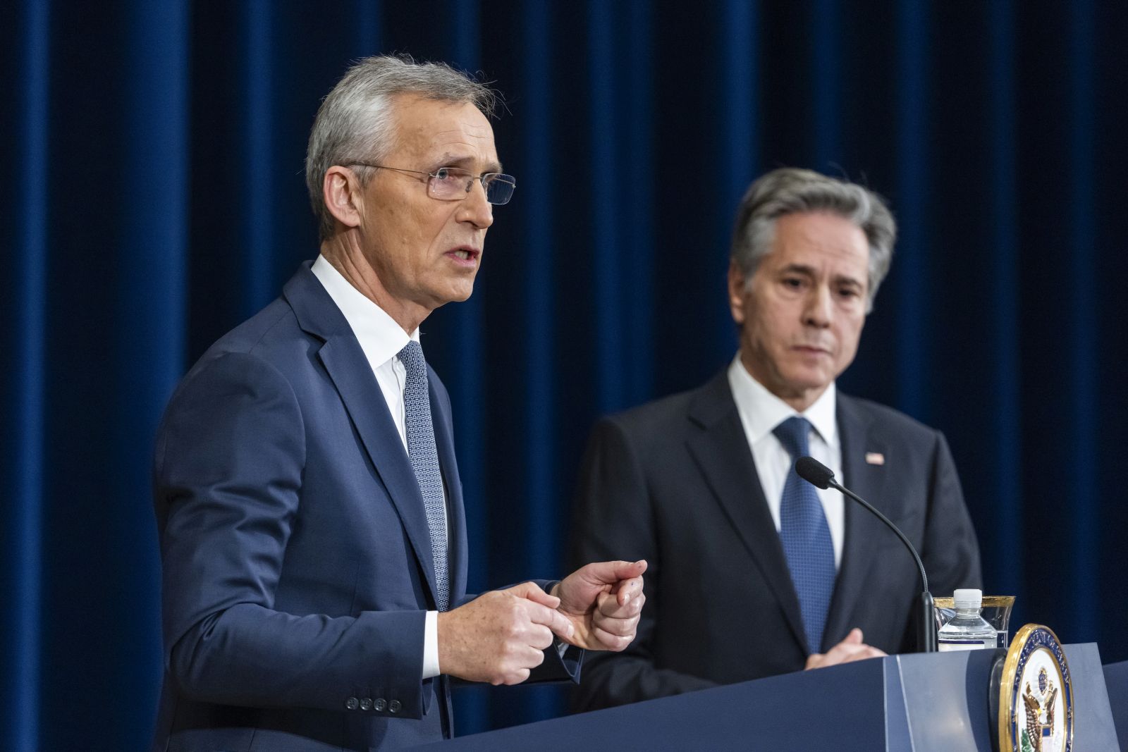 epa11113166 NATO Secretary General Jens Stoltenberg (L) and US Secretary of State Antony Blinken (R) hold a press conference at the State Department in Washington, DC, USA, 29 January 2024. The two spoke about Israel's claims that UN workers aided Hamas, as well as the drone attack on US troops in Jordan.  EPA/JIM LO SCALZO