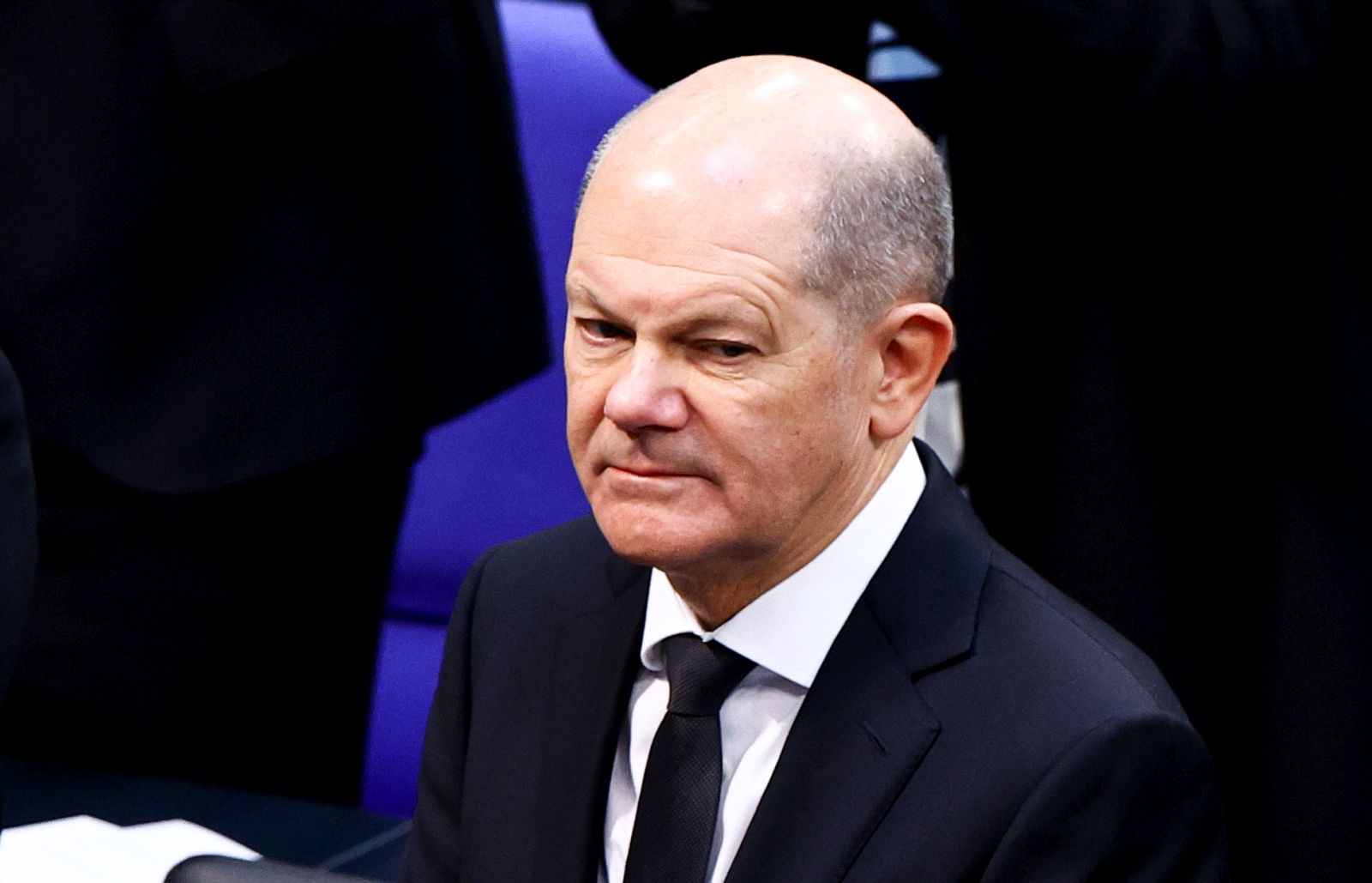 epa11115368 German Chancellor Olaf Scholz attends a Commemoration Ceremony for the victims of Nazi Germany in the Reichstag building, the seat of the German federal parliament (Bundestag), in Berlin, Germany, 31 January 2024. Since 1996, when former German president Roman Herzog declared the 27th January a National Day of Remembrance, the Bundestag commemorates the Nazi regime’s victims, as the 27 January marks the day of the liberation of former concentration camp Auschwitz, by the Soviet red army, in 1945. Many Jews, Roma and Sinti, homosexuals, Slavs, handicapped individuals, political prisoners and others were killed in the Nazi genocide, prior to the beginning and during World War II. This year's Bundestag commemoration focuses on people who were persecuted under National Socialism because of their sexual orientation or gender identity.  EPA/FILIP SINGER  EPA-EFE/FILIP SINGER