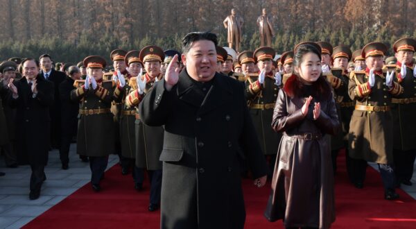 epa11138335 A photo released by the official North Korean Central News Agency (KCNA) on 09 February 2024 shows North Korean leader Kim Jong Un and his daughter Kim Ju Ae attending a banquet celebrating the 76th anniversary of the founding of the Korean People's Army (KPA) in Pyongyang, North Korea, 08 February 2024. North Korea marks the 76th anniversary of the founding of its military on 08 February with a visit to the Ministry of National Defence and a banquet attended by North Korean leader Kim Jong Un and his daughter.  EPA/KCNA   EDITORIAL USE ONLY  EDITORIAL USE ONLY