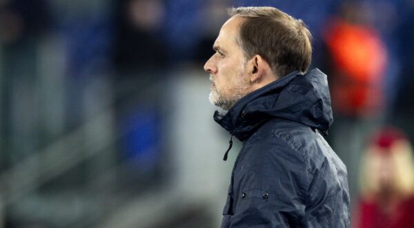 epa11153593 Bayern's coach Thomas Tuchel reacts during during the UEFA Champions League Round of 16, 1st leg soccer match SS Lazio vs FC Bayern Munich in Rome, Italy, 14 February 2024.  EPA/ANGELO CARCONI
