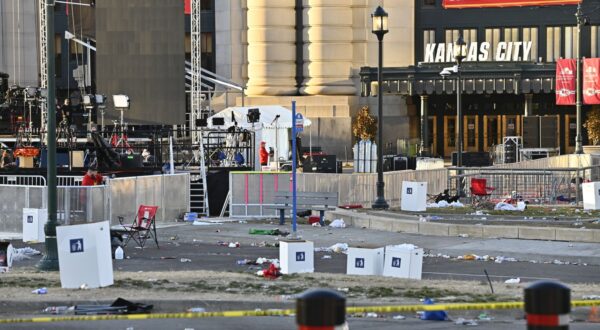 epa11153738 A view of the area around Union Station after a shooting following the NFL Super Bowl LVIII Victory Parade for the Kansas City Chiefs in downtown Kansas City, Missouri, USA, 14 February 2024. According to the Kansas City Missouri police department (KCPD) and KCPD Chief Stacey Graves, shots were fired west of Union Station at the conclusion of the Chiefs rally. Two suspects were detained. Multiple people were shot, with one of them confirmed as deceased.  EPA/DAVE KAUP