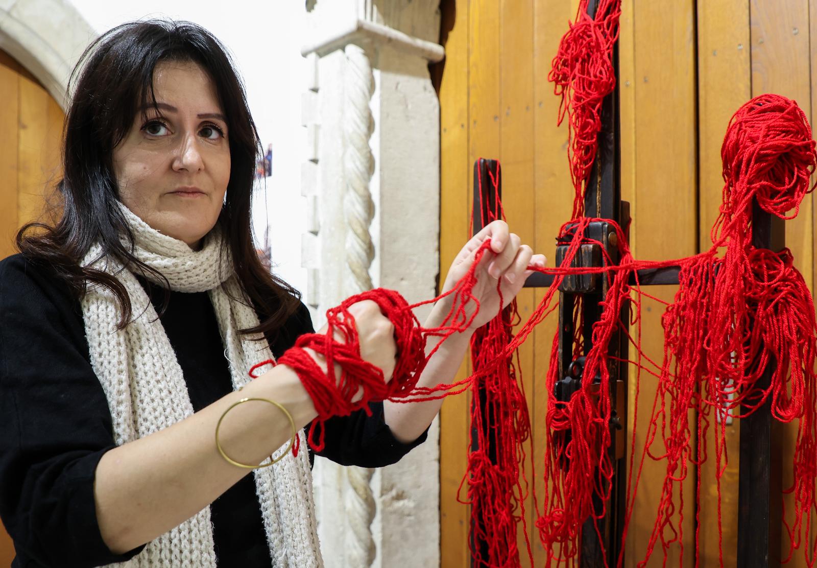 02.02.2024., Split -Galerija LOGGIA
Centar za kulturu i cjelozivotno obrazovanje ZLATNA VRATA, Otvorenje multimedijalne  izlozbe Arijana Lekic-Fridrih ''Dota" nastala iz performanska Tiha misa pred moliteljima diljem Hrvatske 
 Photo: Ivana Ivanovic/PIXSELL