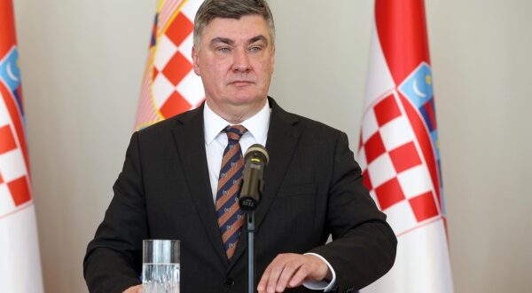 03.02.2024., Zagreb - Izvanredna press konferencija predsjednika Milanovica o Ivanu Turudicu. 

Zoran Milanovic na konferenciji je istaknuo kako Ivan Turudic ne smije postati glavni drzavni tuzitelj.



 Photo: Goran Stanzl/PIXSELL