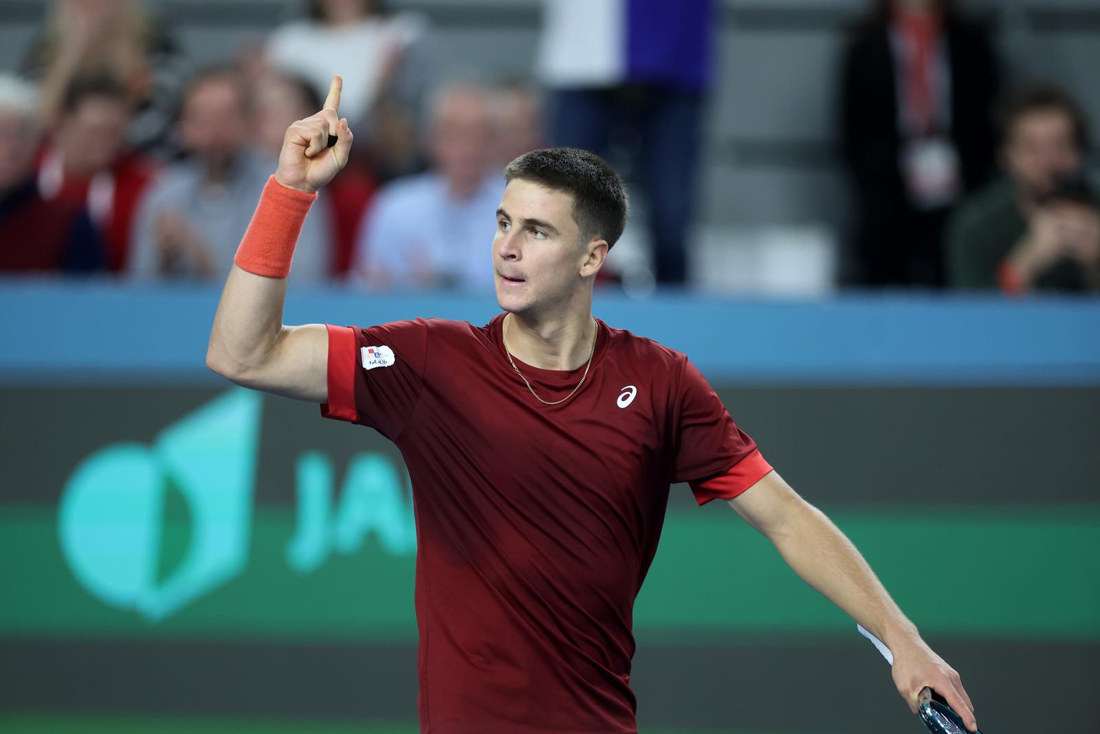 03.02.2024., Varazdin - Davis Cup susret Hrvatske i Belgije, mec Duje Ajdukovic - Joris De Loore. Photo: Sanjin Strukic/PIXSELL