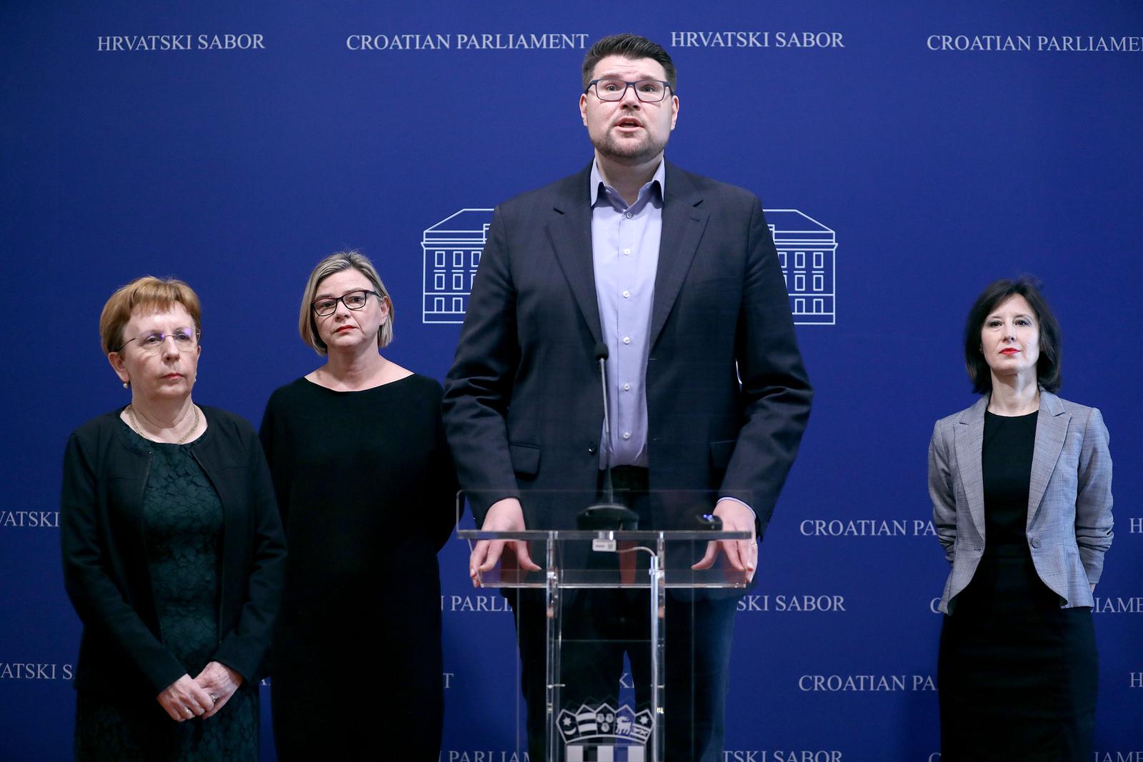 04.05.2023., Zagreb - Na konferenciji za medije odrzanoj u Saboru o danasnjoj sjednici Odbora za ustav govorili su Sandra Bencic, Vesna Nadj, Dalija Oreskovic i Pedja Grbin.
 Photo: Patrik Macek/PIXSELL