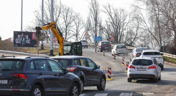 08.02.2024., Zagreb - Guzve na svim prilaznim cestama prema Jandranskom mostu na kojem traju radovi na novoj regulaciji prometa nakon koje bi most isao u sanaciju. Photo: Luka Stanzl/PIXSELL