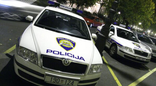 18.10.2008., Zagreb, Hrvatska - Policijski znak na sluzbenim vozilima.r"nPhoto: Goran Jakus/PIXSELL