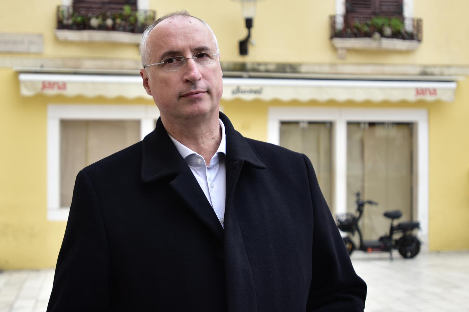 10.02.2024., Zadar - U Gradskoj lozi obiljezen je 17. Dan mimoza u sklopu Europskog tjedna prevencije raka vrata maternice. Obiljezavanju je nazocio i splitski gradonacelnik Ivica Puljak. Photo: Dino Stanin/PIXSELL