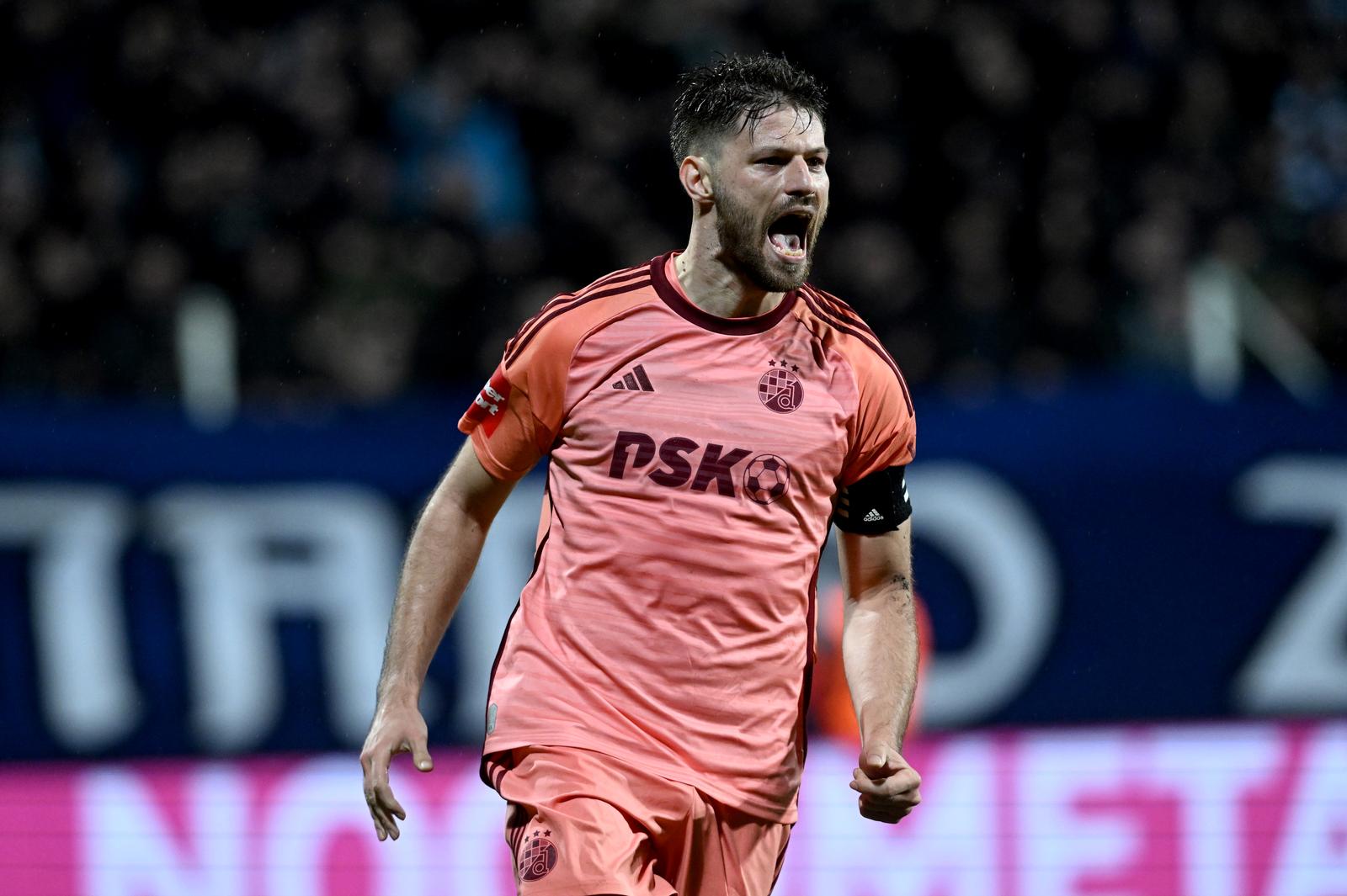10.02.2024., stadion u Kranjcevicevoj ulici, Zagreb - SuperSport HNL, 22. kolo, NK Lokomotiva - GNK Dinamo. Nogometasi Dinama slave pogodak Brune Petkovica za izjednacenje 2:2. Bruno Petkovic Photo: Marko Lukunic/PIXSELL